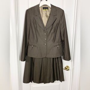 isabel & nina Jacket & Pleated Skirt Suit Set Brown Size 6